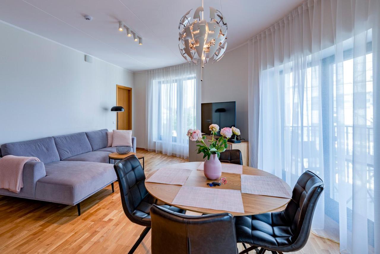Artisa Riia Str 22A Luxury Apartment Tartu Exterior foto